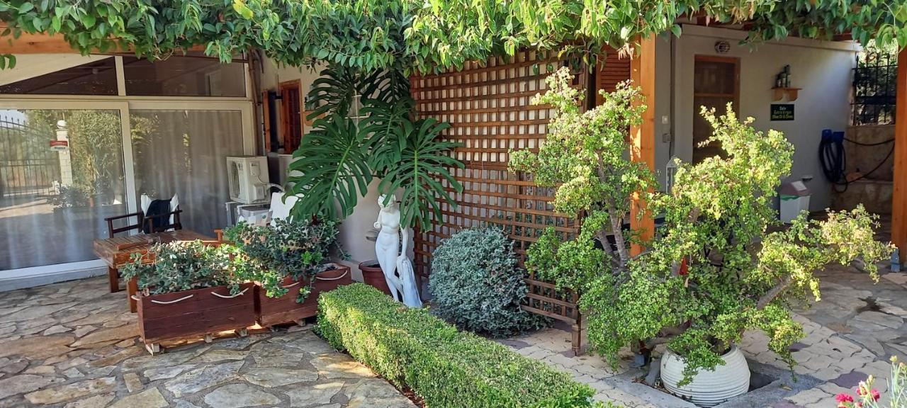 Вилла Olives House Vromonerion Экстерьер фото