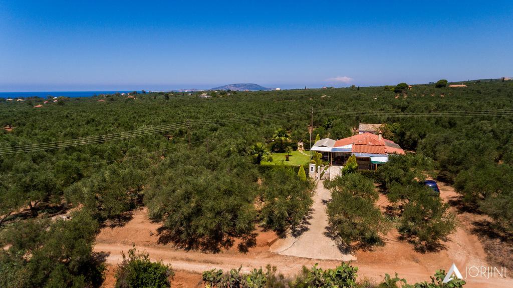 Вилла Olives House Vromonerion Экстерьер фото