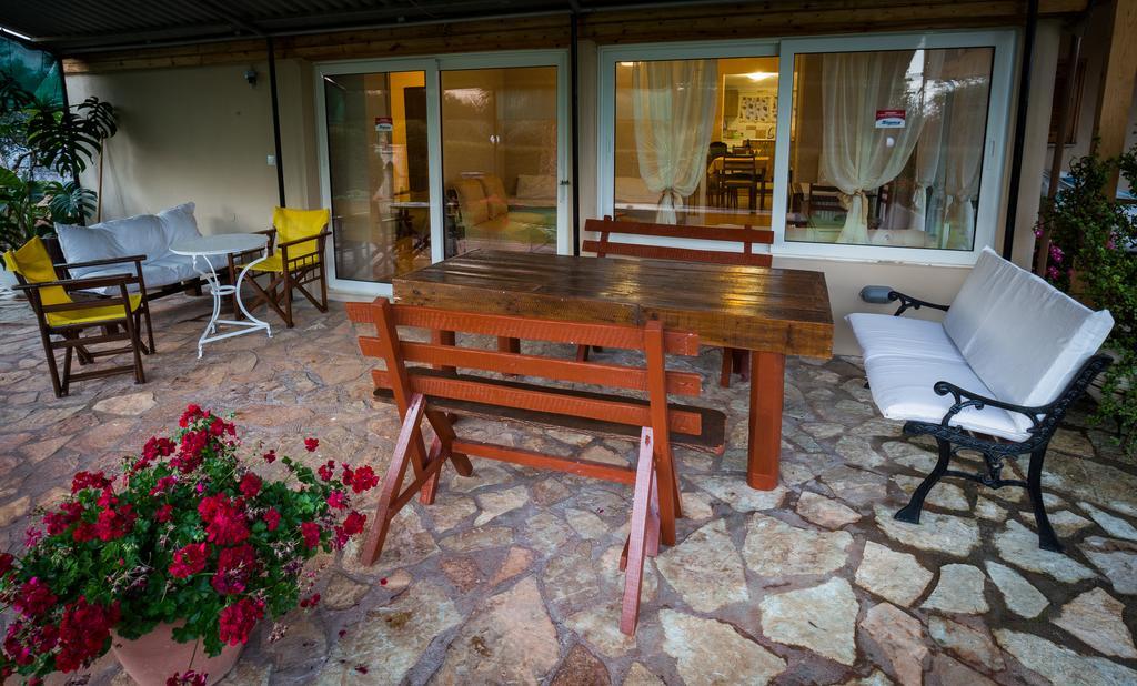 Вилла Olives House Vromonerion Экстерьер фото