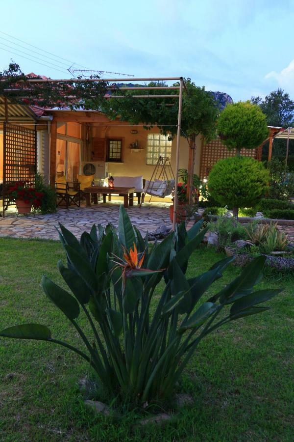 Вилла Olives House Vromonerion Экстерьер фото