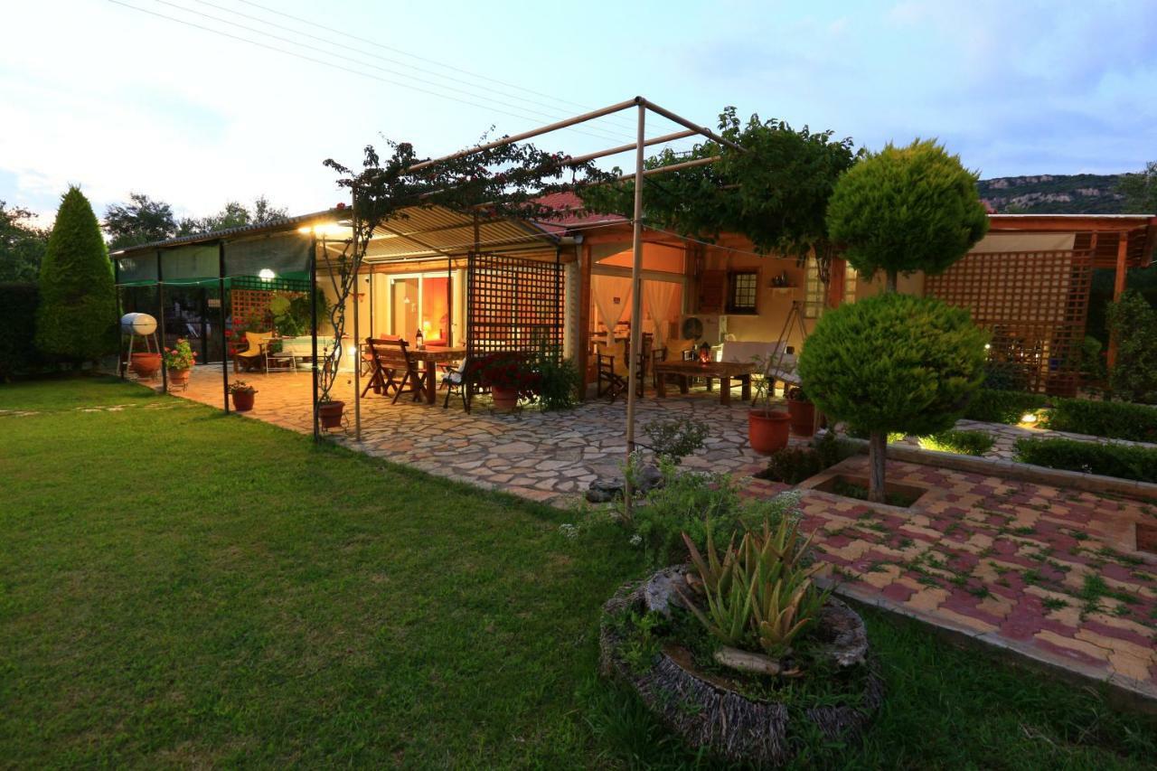 Вилла Olives House Vromonerion Экстерьер фото