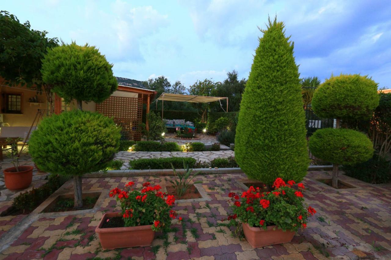 Вилла Olives House Vromonerion Экстерьер фото